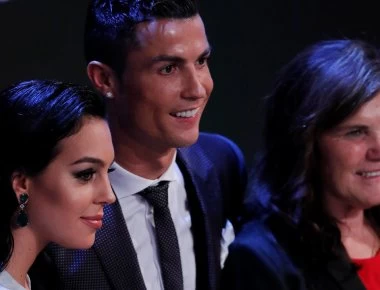 Αγωνία για τον Ρονάλντο: «Μάχη» για τη ζωή της δίνει η μητέρα του